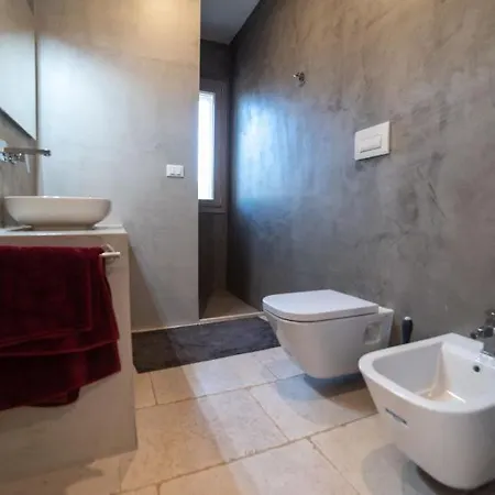 Сasa de vacaciones Sleeps 8 Pool Air Con Wifi