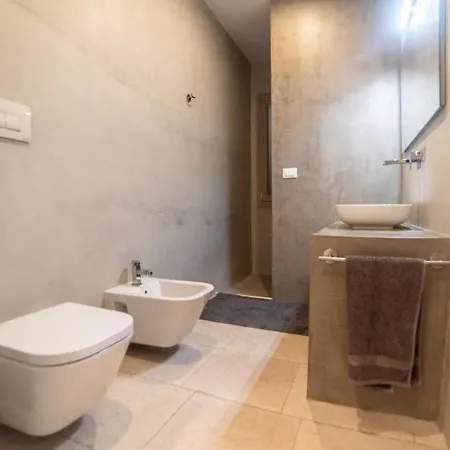 Sleeps 8 Pool Air Con Wifi * Specchiolla